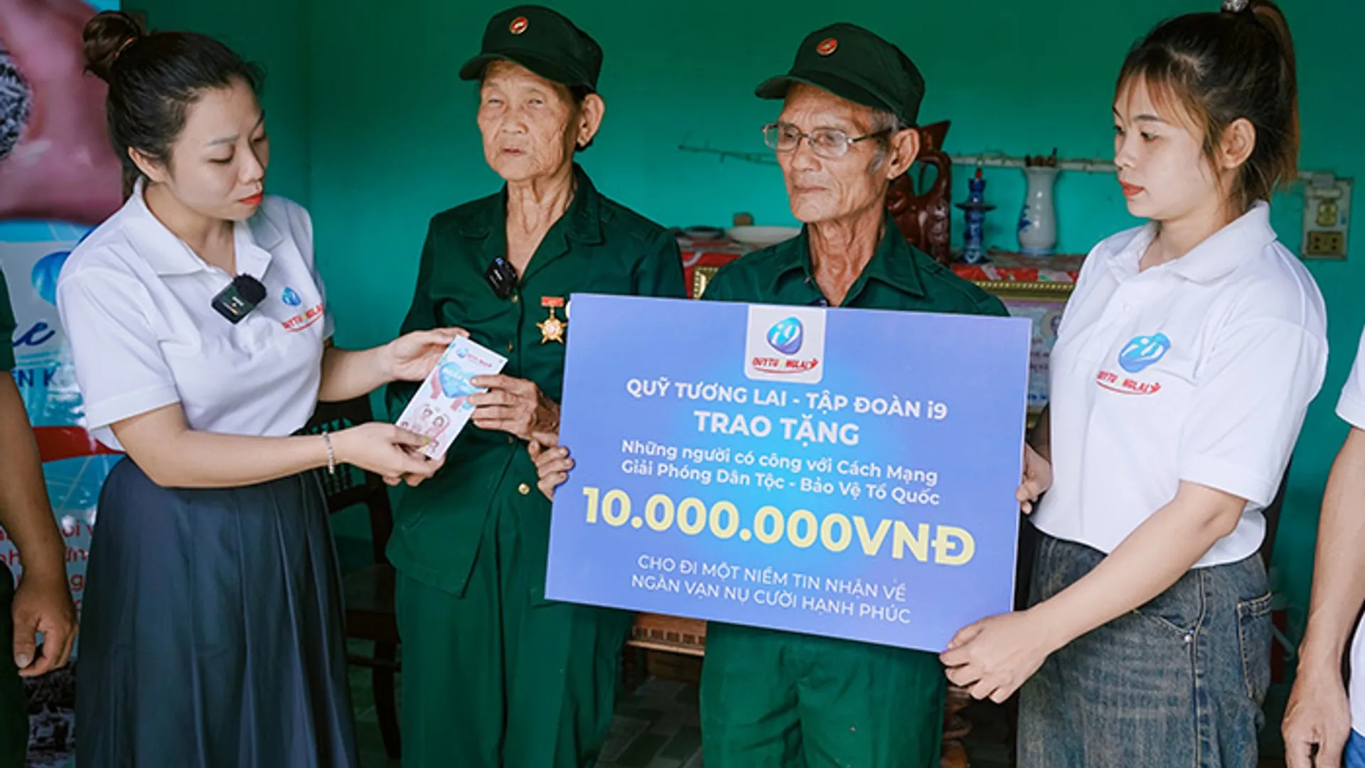 Liên hệ hỗ trợ f16878 vip